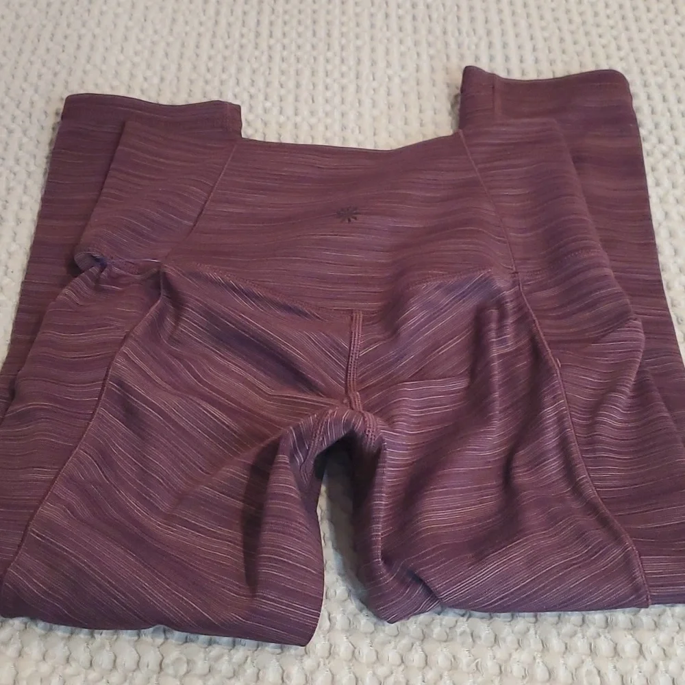 Athleta Salutation II Capri Leggings Size XS